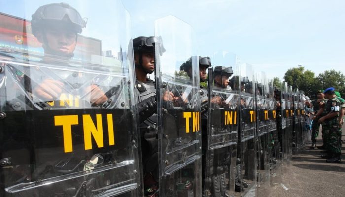 DPR Masih Tunggu Surpres agar Bisa Bahas RUU TNI & RUU Polri