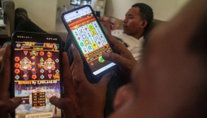 Letda R Pakai Uang Satuan Rp876 Juta untuk Main Judi Online