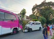 Ambulance Bawa Jenazah Tabrak Bus, 4 Orang Luka