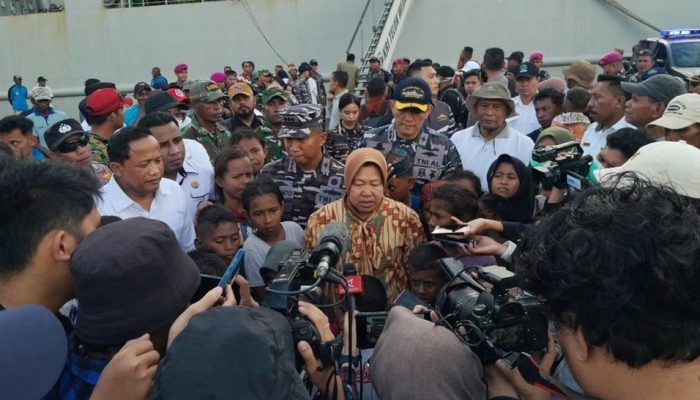 Peringati Hari Anak, Mensos Sumbang Alat Olahraga di Kei Besar