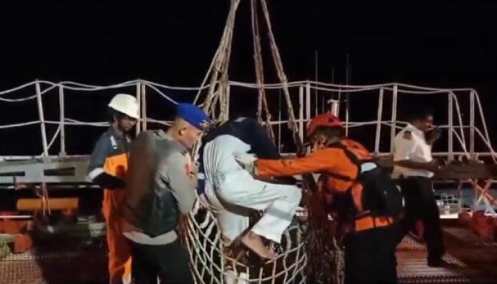 Kapal Angkut TKI Ilegal Tenggelam, 1 Orang Tewas 2 Hilang, 7 Selamat