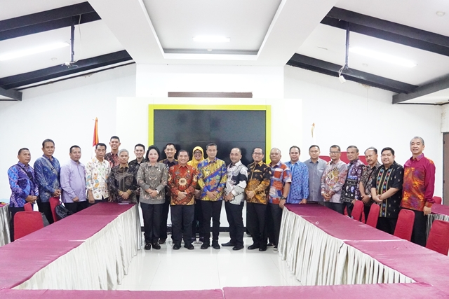 Evaluasi Kinerja Triwulan I Penjabat Wali Kota Tebing Tinggi, Inspektorat Jenderal Kemendagri Apresiasi Capaian Kinerja Pj. Wali Kota Moetaqqien Hasrimi