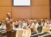 Pj Bupati Tapanuli Tengah Narasumber Bagi Kades dan Ketua BPD Se-Kabupaten