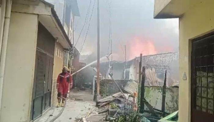 Pulo Brayan Heboh, 21 Rumah Terbakar