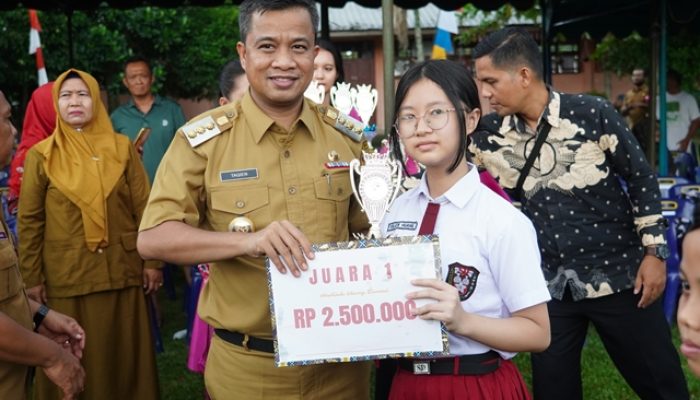 Pj. Walikota Tebing Tinggi Berikan Penghargaan Kepada 72 Siswa Berprestasi Pada Ajang OSN, O2SN, dan FLS2SN Tingkat Kota