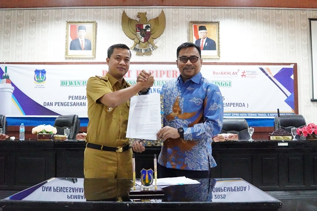 DPRD Kota Tebing Tinggi Setujui Ranperda APBD 2025, Pj. Wali Kota Sampaikan Terima Kasih
