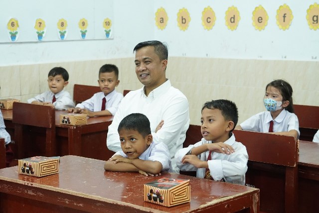 Lanjutkan Kunjungan Ke SDN 164347 Kec. Padang Hilir, Pj. Wali Kota Ingatkan Peserta Didik Jauhi Narkoba Dan Berharap Menjadi Agent Of Change