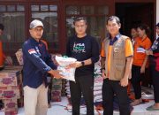 Pj Wali Kota Tebing Tinggi Salurkan Bantuan Kepada Korban Banjir