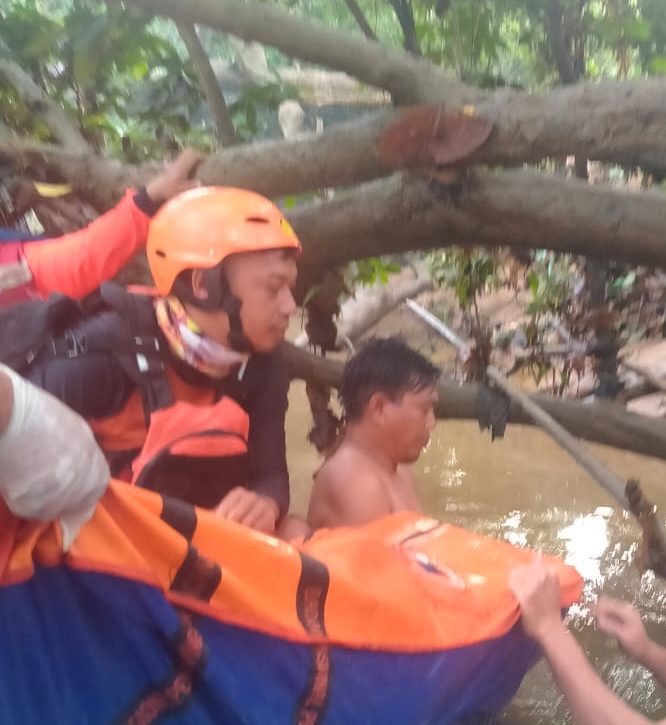 Warga Aceh tenggelam