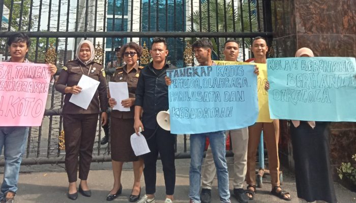 Aksi di Kejati Sumut, GPS Desak Periksa Kadis Poraparbud Sergai