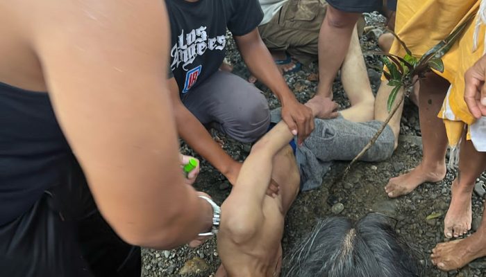 Warga Deli Serdang Terbawa Arus Sungai Bukit Lawang 