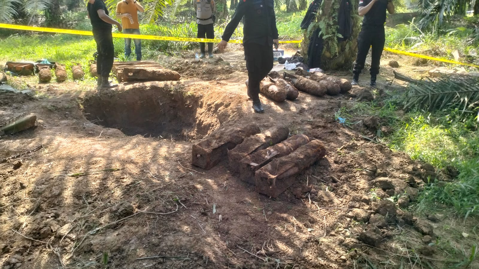 Penemuan Bom Mirip Rudal di Hinai