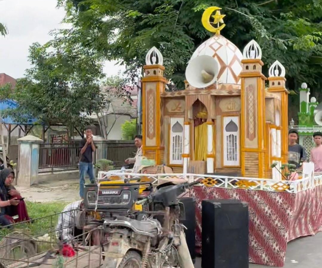 Kendaraan Hias dan Peserta Pawai Obor Stabat tampak Berdatangan, Polisi Himbau Ini