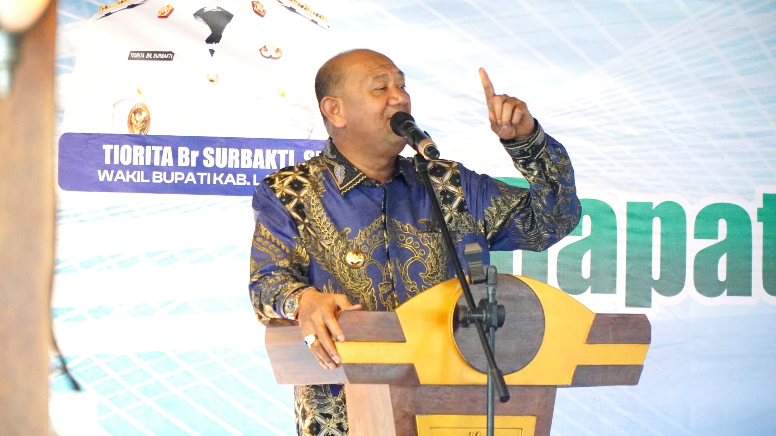 Bupati Langkat H Syah Afandin 