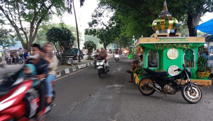 Ribuan Masyarakat Stabat Akan Melihat Festival Pawai Obor Malam Ini