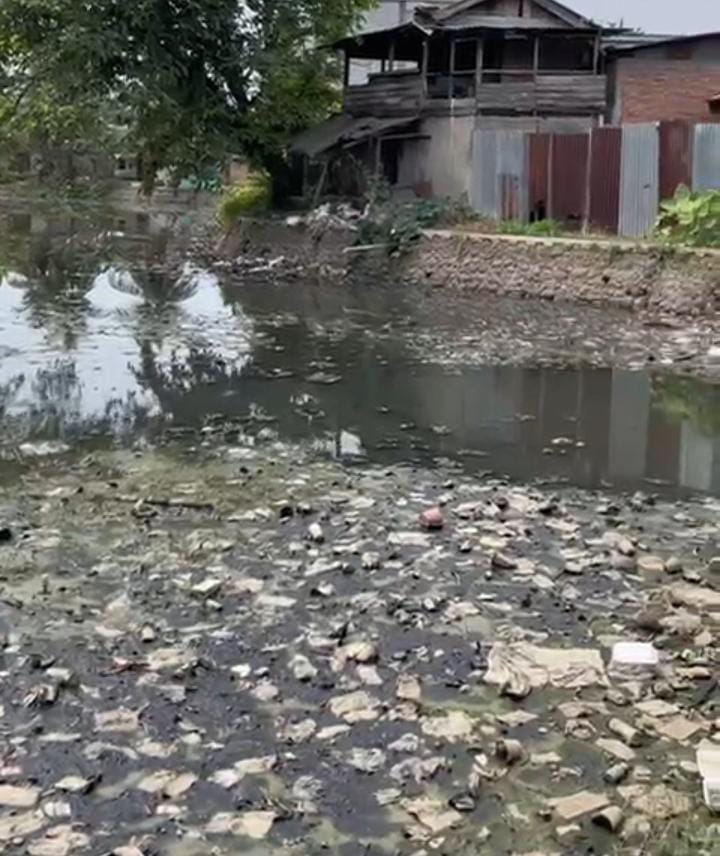 Warga Keluhkan Waduk di Tanjung Pura