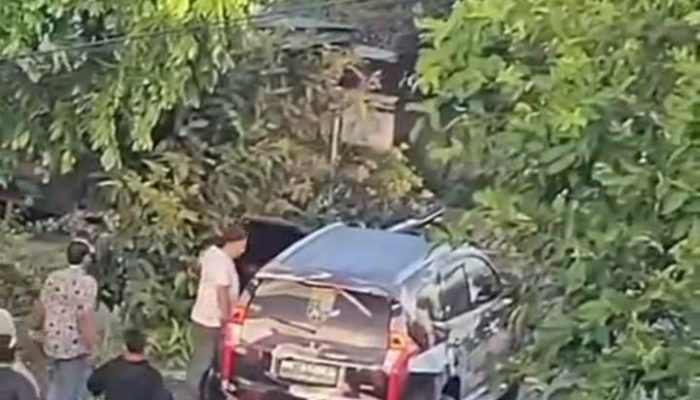 Bentrok Ormas di Selesai, Bawa Senjata Tajam Serang Mobil