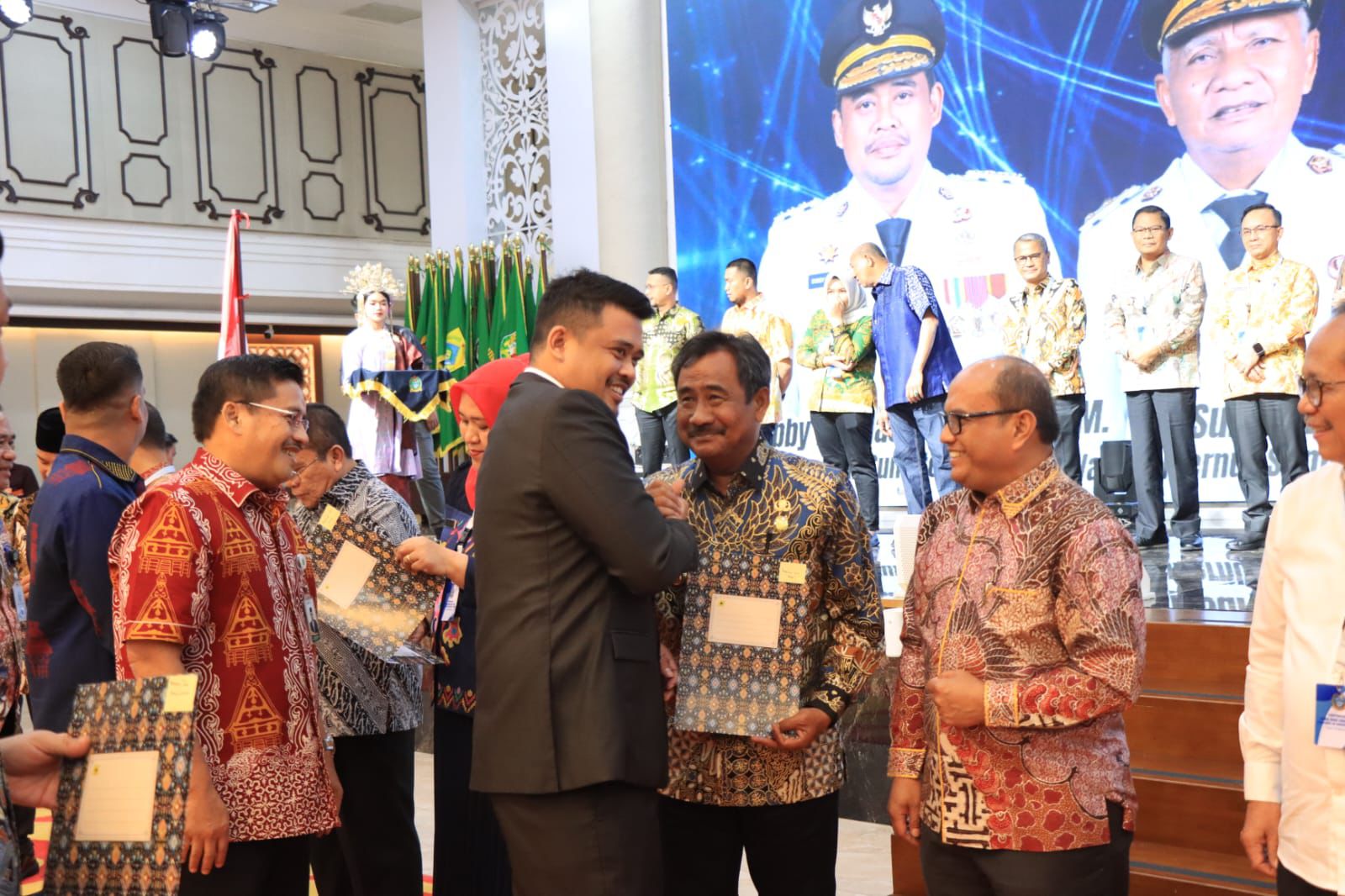 Penyerahan DBH Se-Sumut Tahun 2025