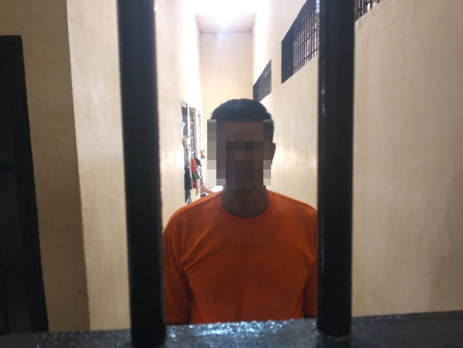 Pelaku pengancaman sekeluarga