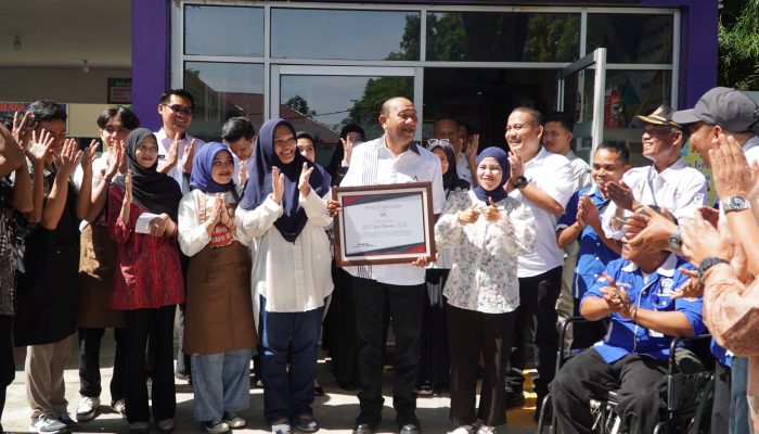 Bupati Langkat Salurkan 5 Ton Beras untuk Warga Miskin 
