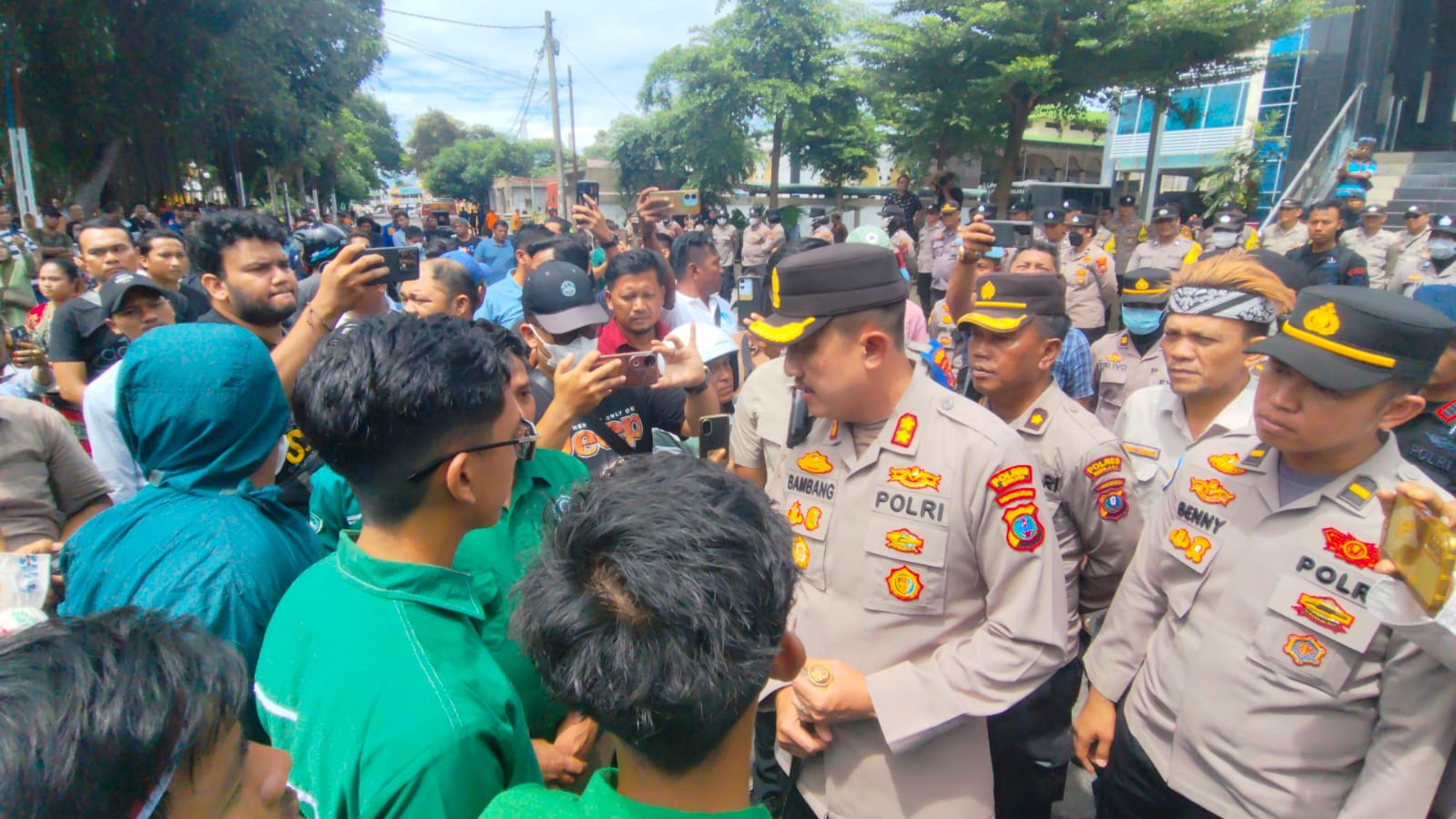 Tuntutan Mahasiswa di Binjai hingga Gelar Tarian Tradisional   