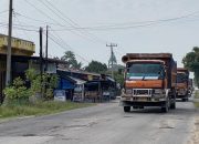 Kondisi Jalan Lintas Kwala Gumit Menuju Binjai Rusak Parah, Diduga Akibat Truk Bermuatan Berlebih