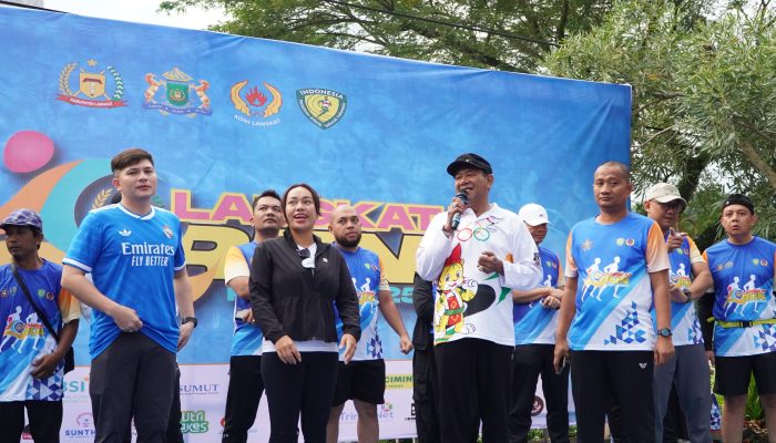 Utusan Khusus Presiden Bersama Syah Afandin Lepas Ribuan Peserta Langkat Run Fest 2025 