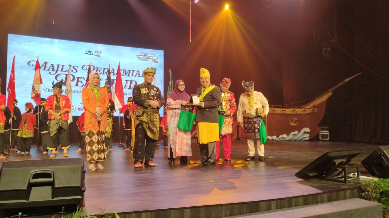 Dosen dan Mahasiswa di Binjai Diundang ke Festival Warisan Etnik Nusantara Melaka Malaysia