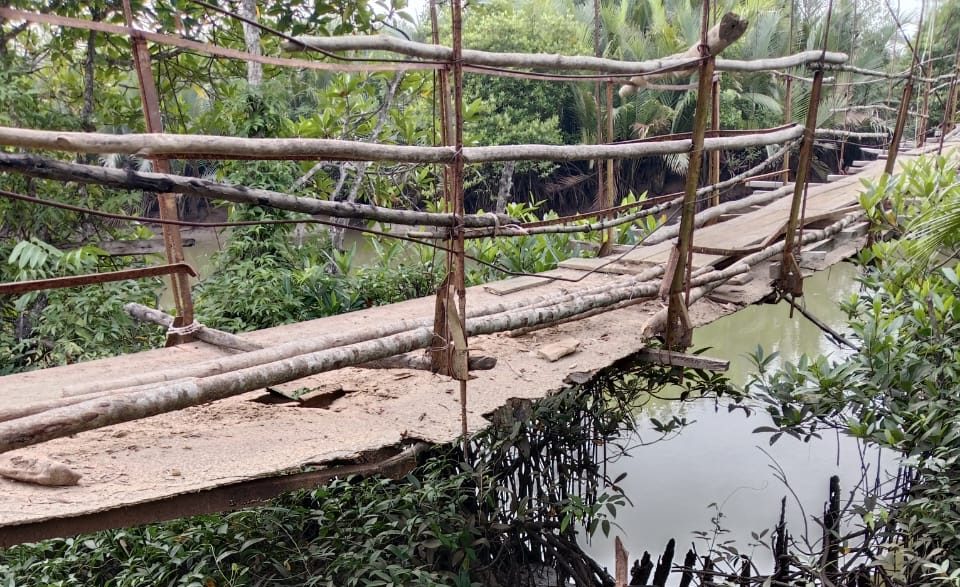 Jembatan Desa Pangkalan Siata