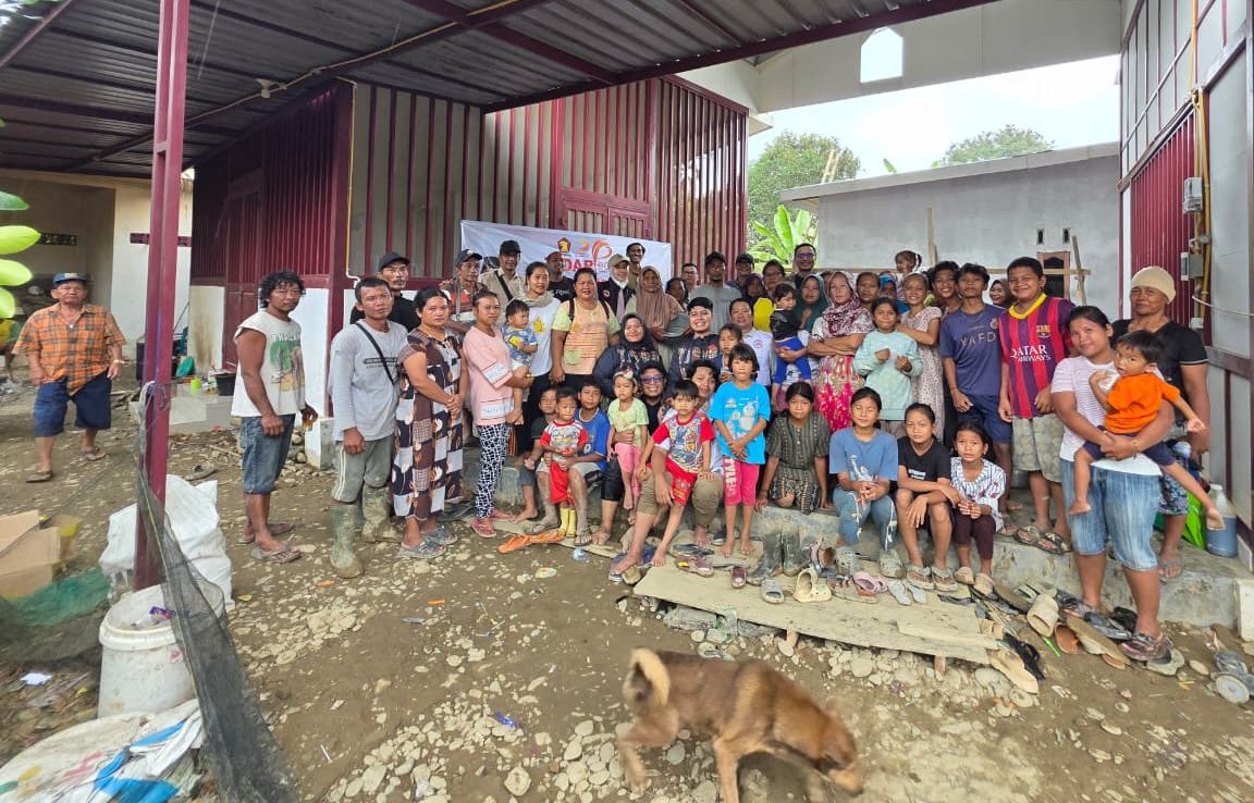 Desa Terisolasi di Besitang Terima Bantuan lewat Sungai, Jalan Masih Terputus