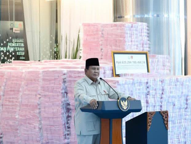 Presiden Prabowo Saksikan Penyerahan Uang Kejahatan Hutan