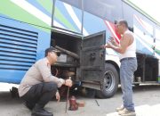 Cegah Kecelakaan, Polres Langkat Periksa Rem, Ban hingga Kesehatan Sopir Angkutan Umum