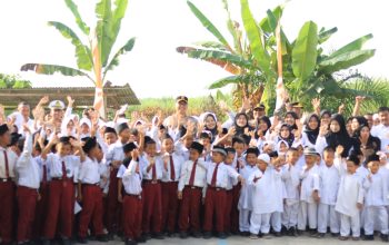 Pakar Konseling : Hari Pertama Sekolah, Orang Tua Sebaiknya Antar Anak ke Sekolah