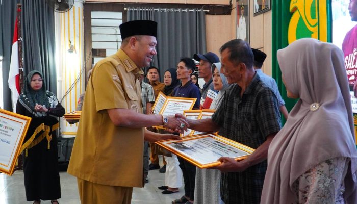 Bupati Langkat Salurkan Bantuan Stimulan Tahap II,  Tegaskan Tidak Ada Pemotongan