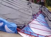 Hujan Deras dan Angin Kencang Hancurkan Tenda Resepsi Pernikahan di Padang Tualang