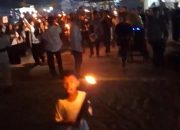 Langit Pesisir Bersinar, Pawai Obor Desa Perlis Langkat Meriahkan Malam Takbiran
