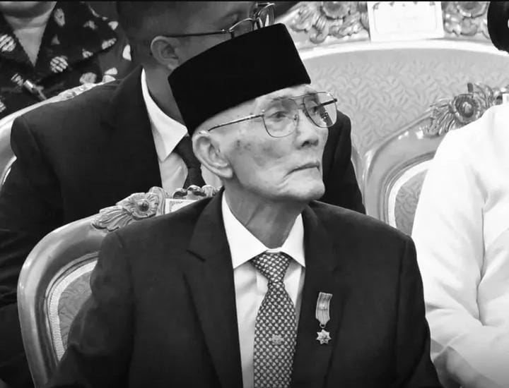 Pemakaman Try Sutrisno