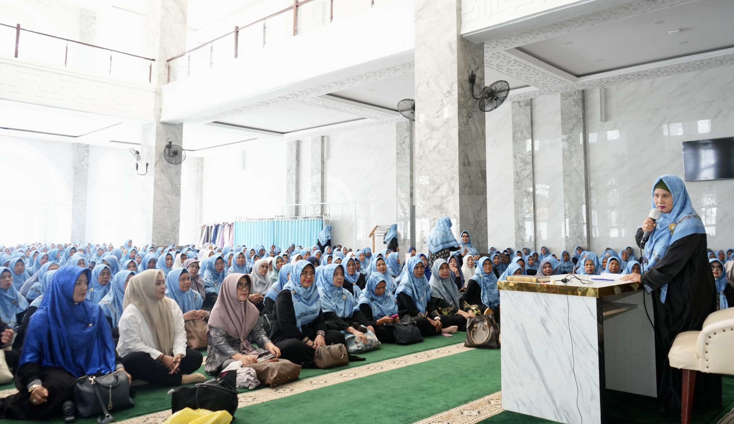 Pengajian di Masjid Al-Fatih Binjai