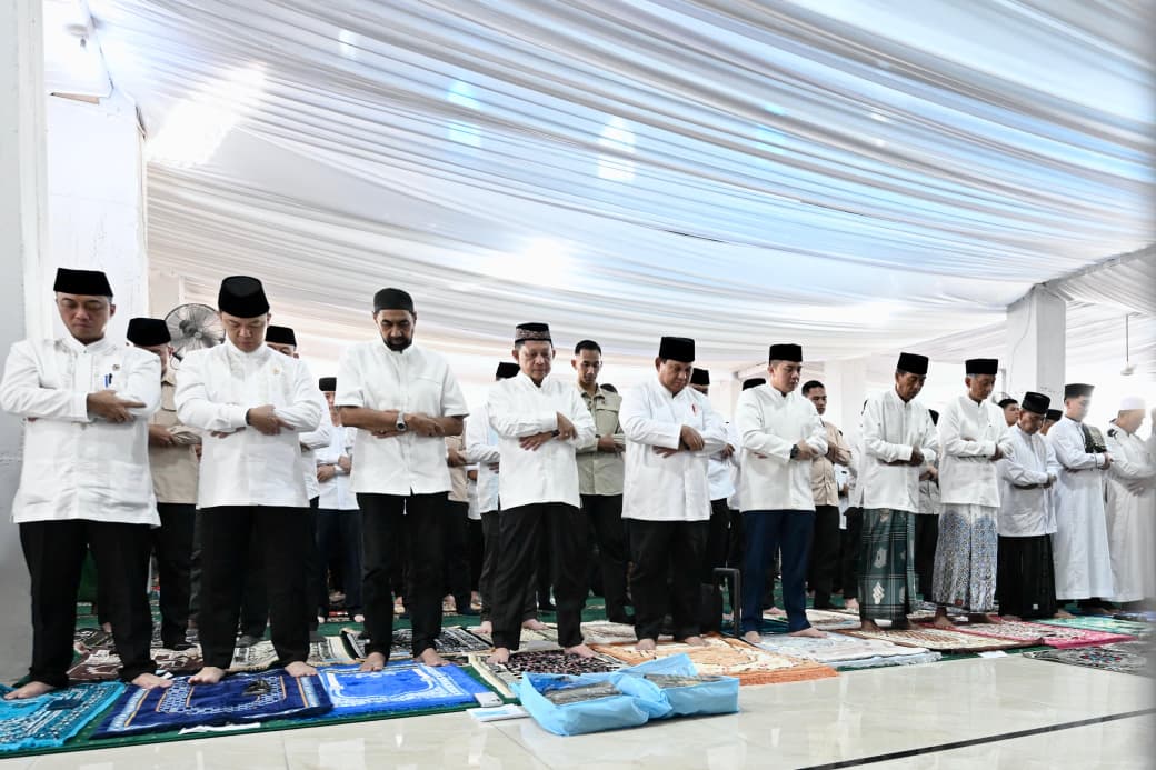 Prabowo Subianto Salat Id di Aceh Tamiang