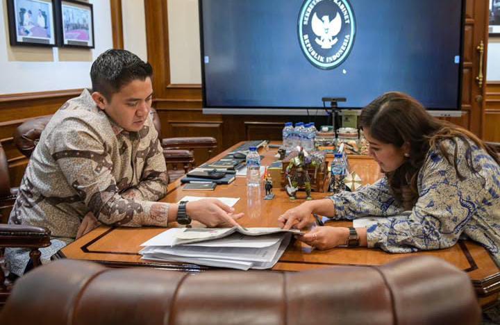 Pemerintah Resmi Terapkan PP TUNAS