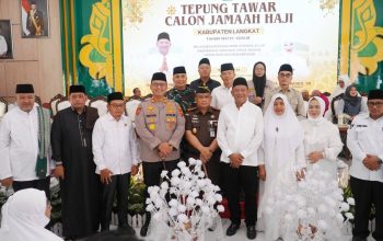 Bupati dan Wakil Bupati Langkat Tepung Tawari 398 Calon Jamaah Haji 2026