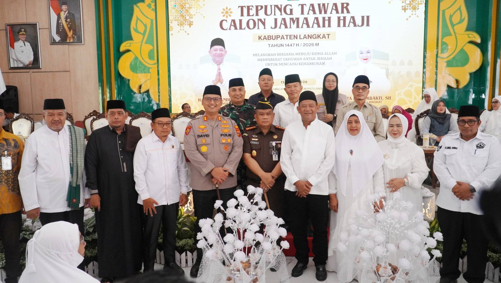 Bupati dan Wakil Bupati Langkat Tepung Tawari 398 Calon Jamaah Haji 2026