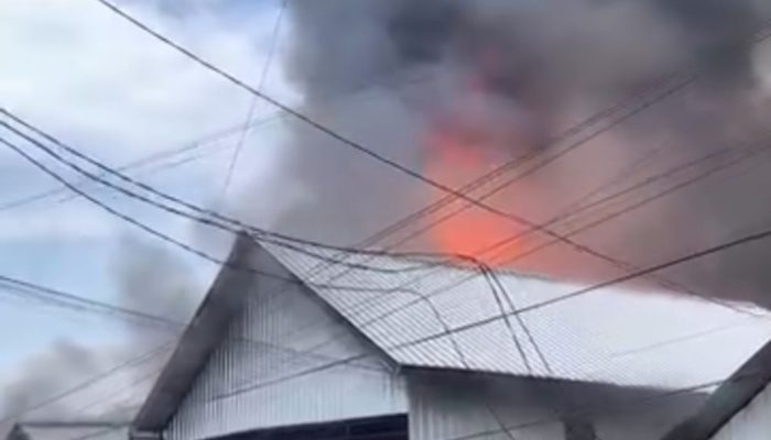 Kebakaran Hebat di Binjai Utara, Dua Usaha dan Kendaraan Mewah Ludes Terbakar