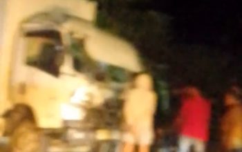 Kecelakaan Mobil Box Tabrak Truk Fuso di Langkat