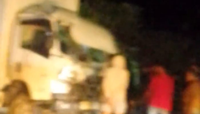 Kecelakaan Mobil Box Tabrak Truk Fuso di Securai Langkat, Ada Korban Terjepit