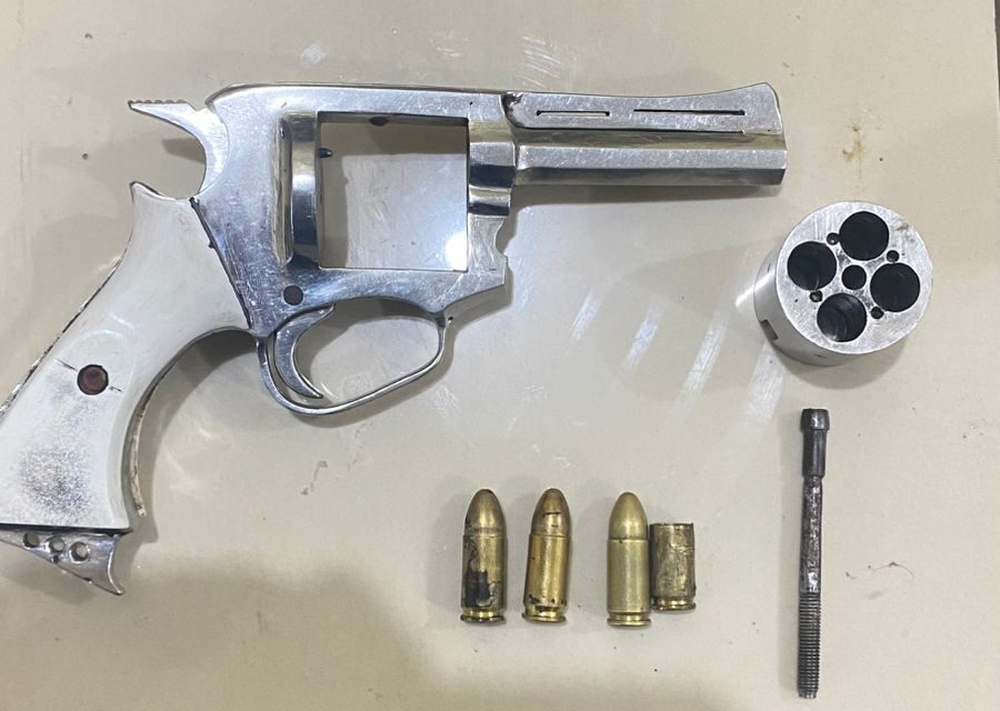 Polisi Ringkus Perampok Bersenpi Rakitan di Hinai