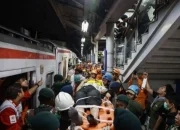 Tabrakan KA Argo Bromo Anggrek vs KRL di Bekasi Timur