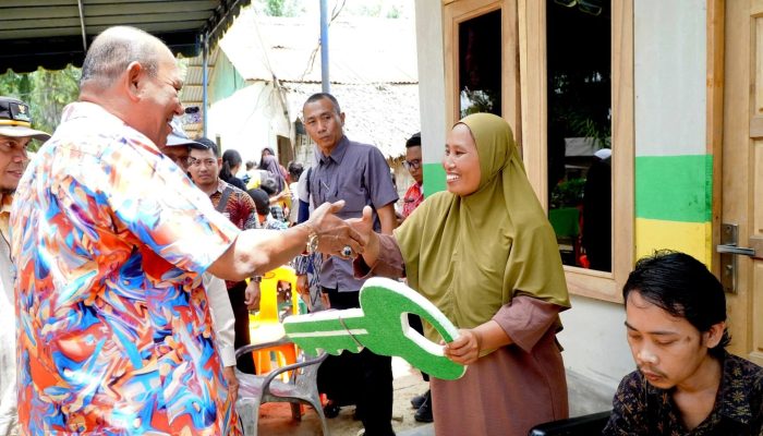 Bupati Langkat Tinjau Perbaikan RTLH di Desa Pasar Rawa