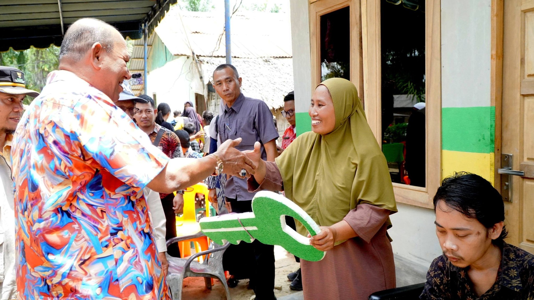 Bupati Langkat Tinjau Perbaikan RTLH di Desa Pasar Rawa
