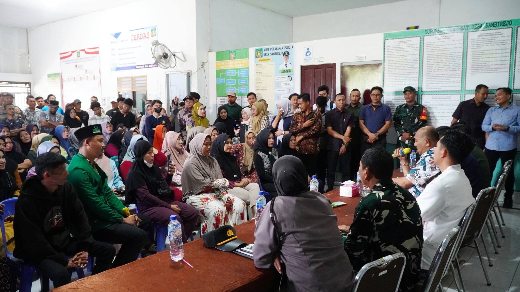 Jalan Rusak Telan Korban dan Berdebu